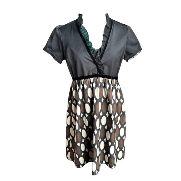 Chic Fossil Ruffled V-Neck Dress - Picture 3 of 11